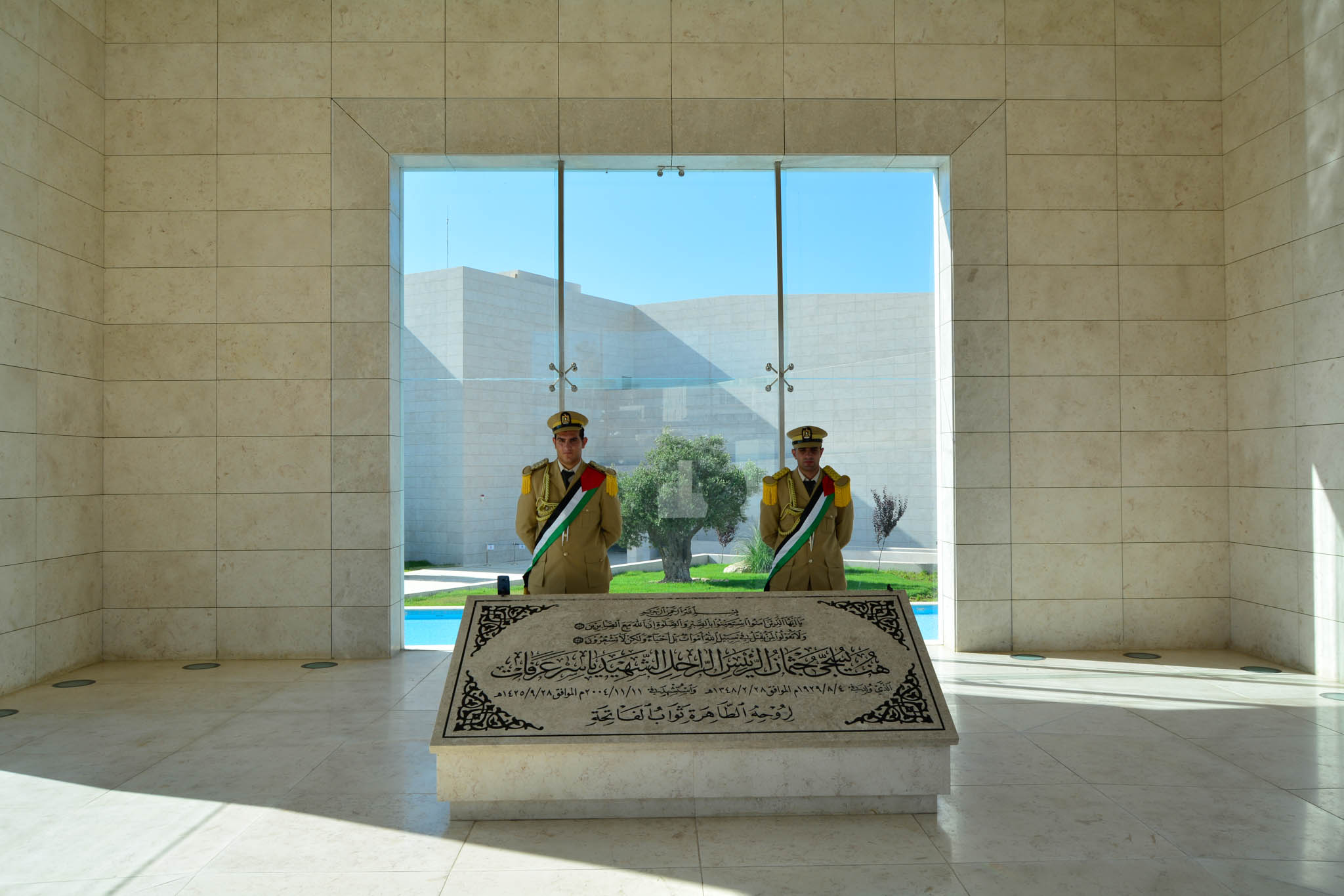 A visit to Ramallah with Fareed Ta'amallah Fatiha at the grave of Yassir Arafat